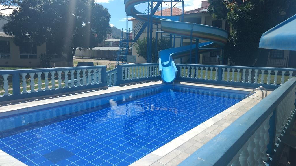 Pousada Clube Santa Cruz Santa Cruz de Minas Bagian luar foto